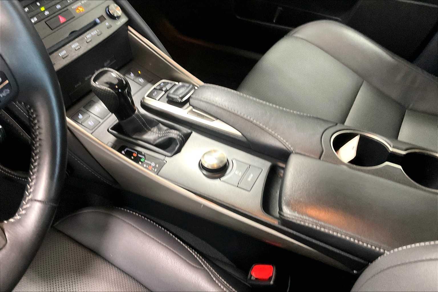 2019 Lexus IS  - Photo 20