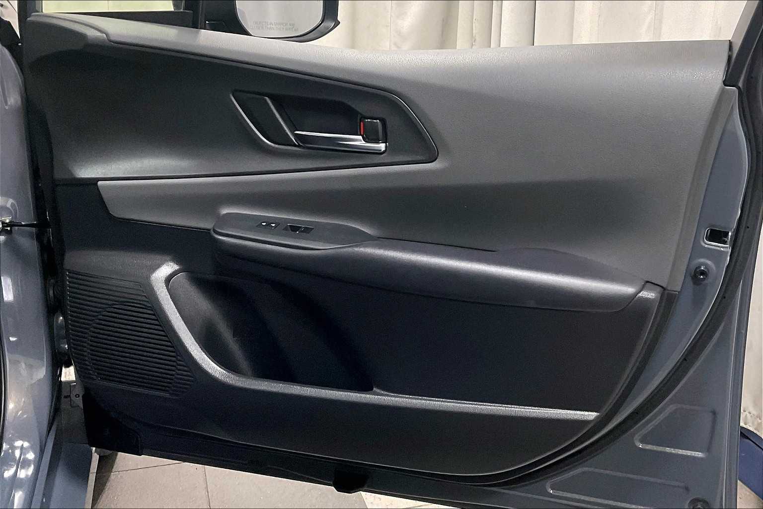 2023 Toyota Prius XLE - Photo 12