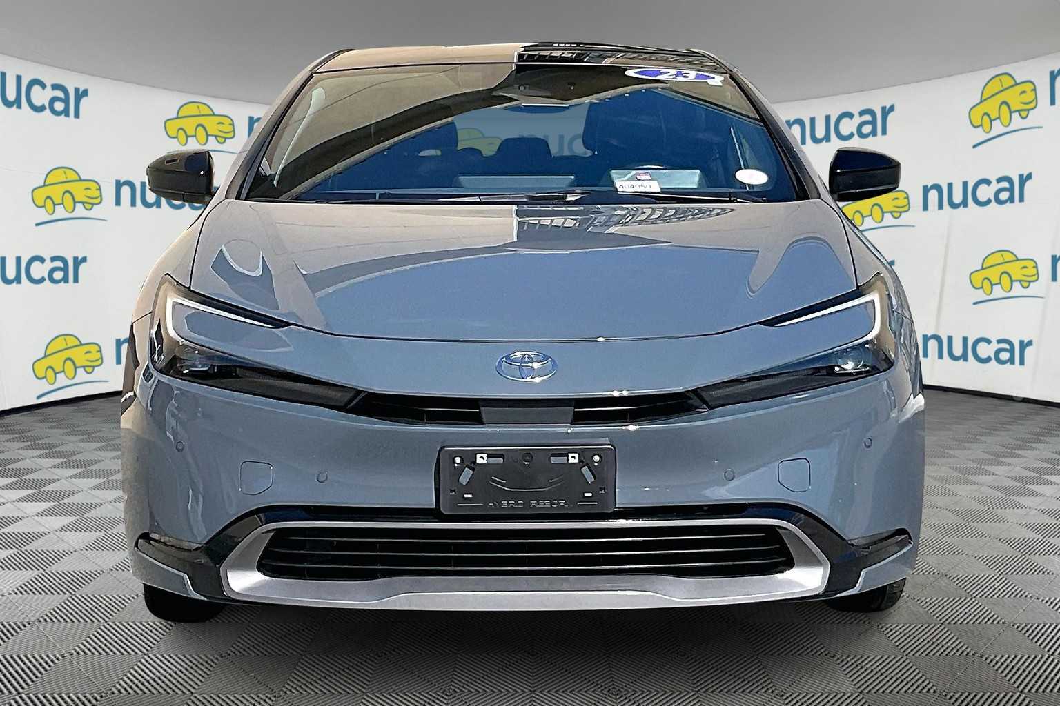 2023 Toyota Prius XLE - Photo 2