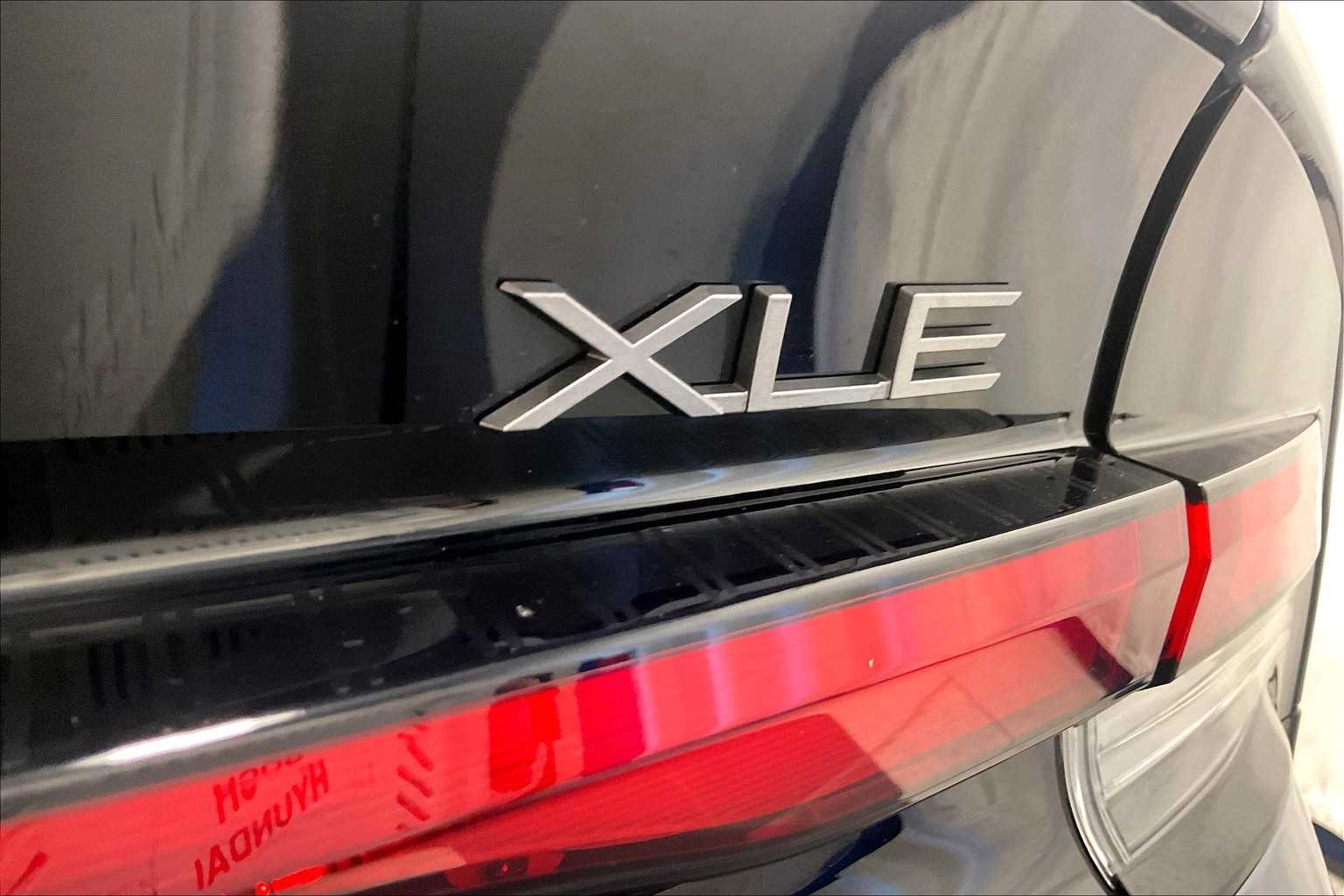 2023 Toyota Prius XLE - Photo 29