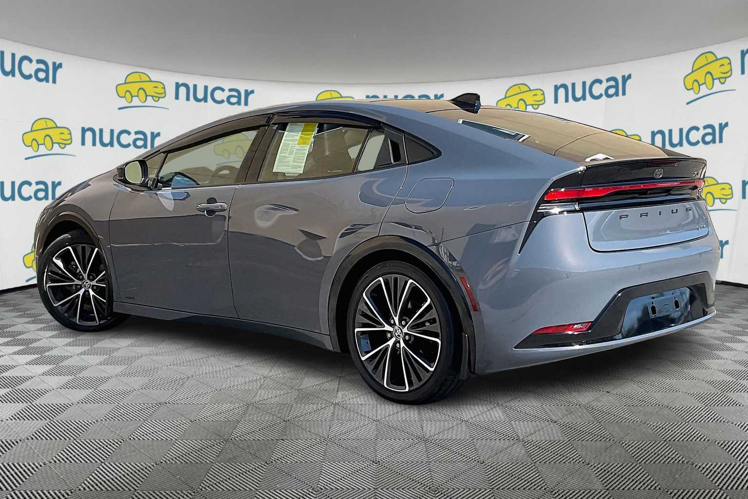 2023 Toyota Prius XLE - Photo 4