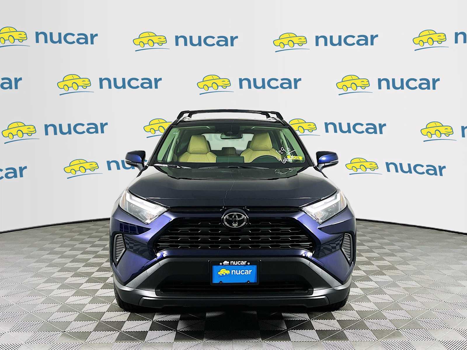 2025 Toyota RAV4 Hybrid XLE - Photo 2