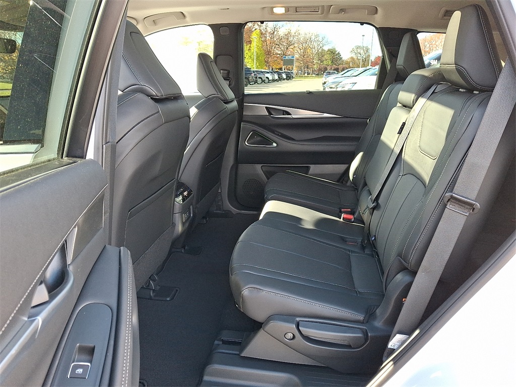 2026 INFINITI QX60 LUXE - Photo 6