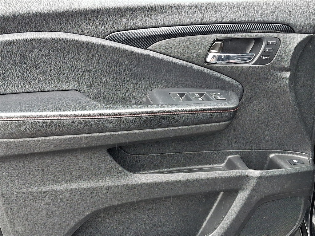 2020 Honda Ridgeline Black Edition - Photo 12