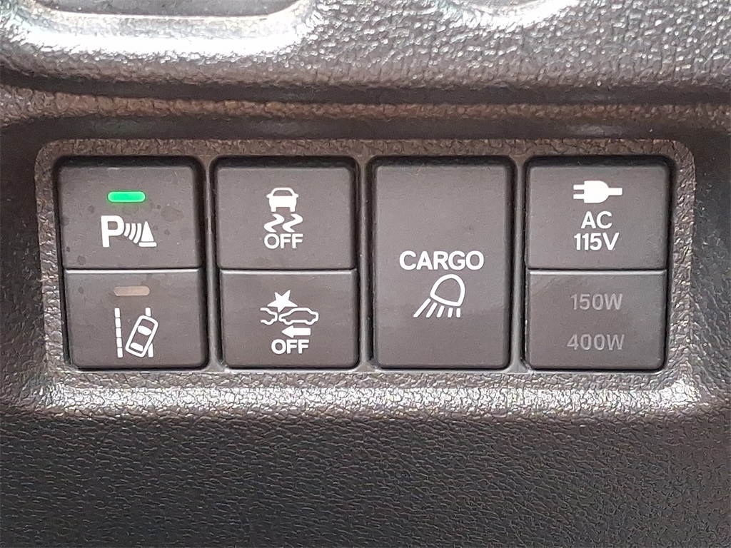 2020 Honda Ridgeline Black Edition - Photo 24