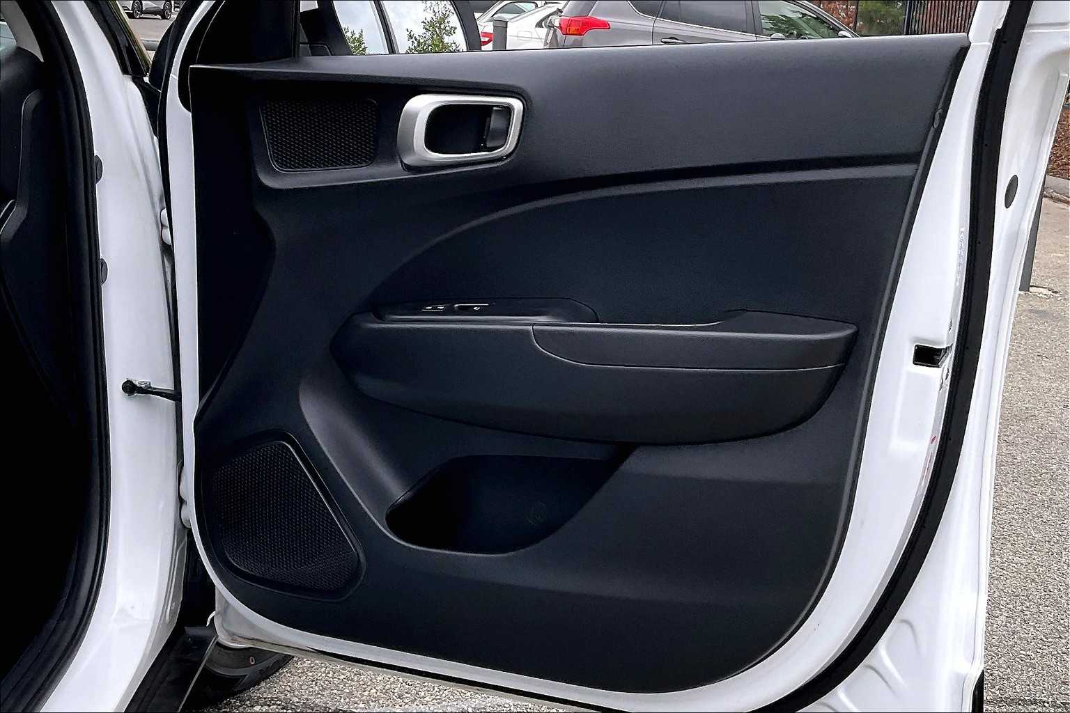 2022 Hyundai Venue SE - Photo 12