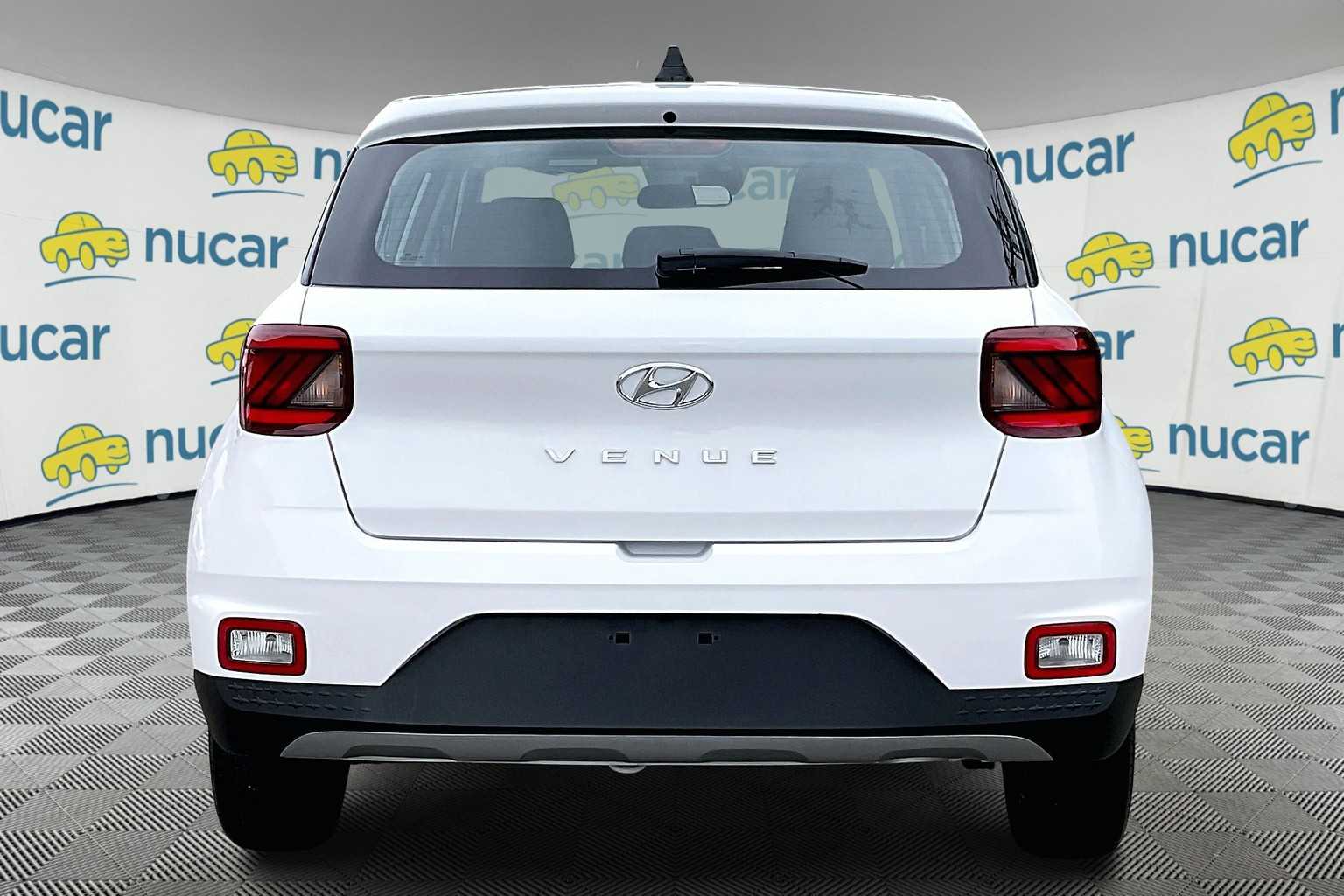 2022 Hyundai Venue SE - Photo 5
