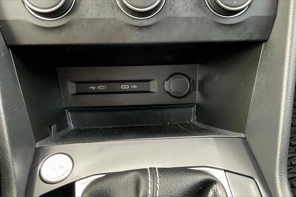 2022 Volkswagen Taos 1.5T SE - Photo 12