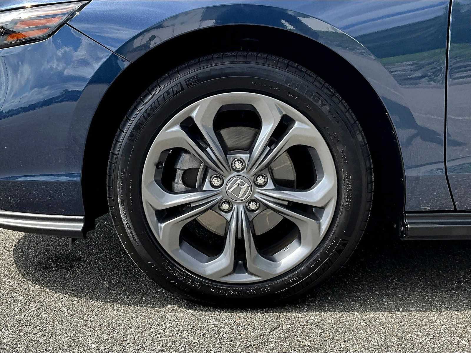 2023 Honda Accord EX - Photo 7