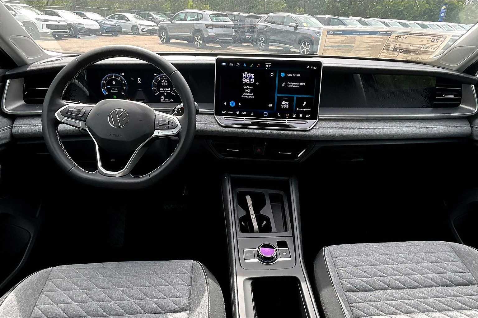 2025 Volkswagen Tiguan S - Photo 12