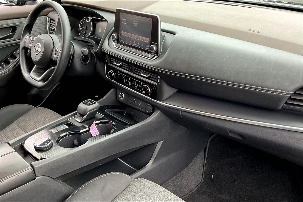 2022 Nissan Rogue S - Photo 13