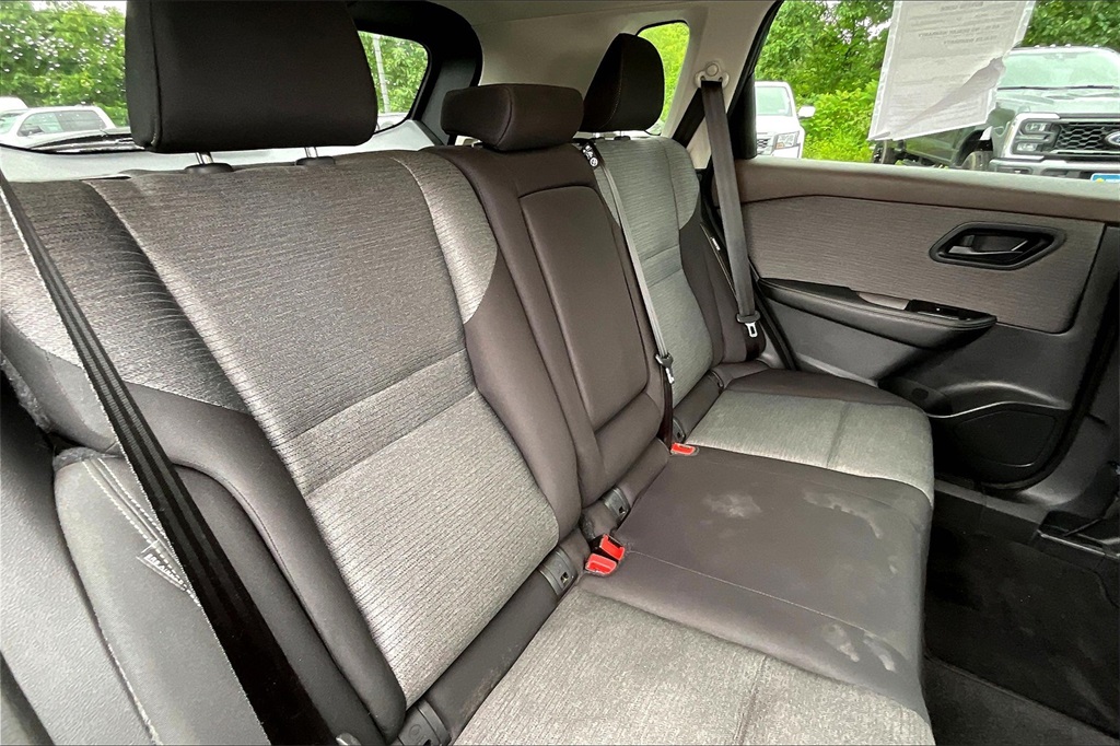 2022 Nissan Rogue S - Photo 15