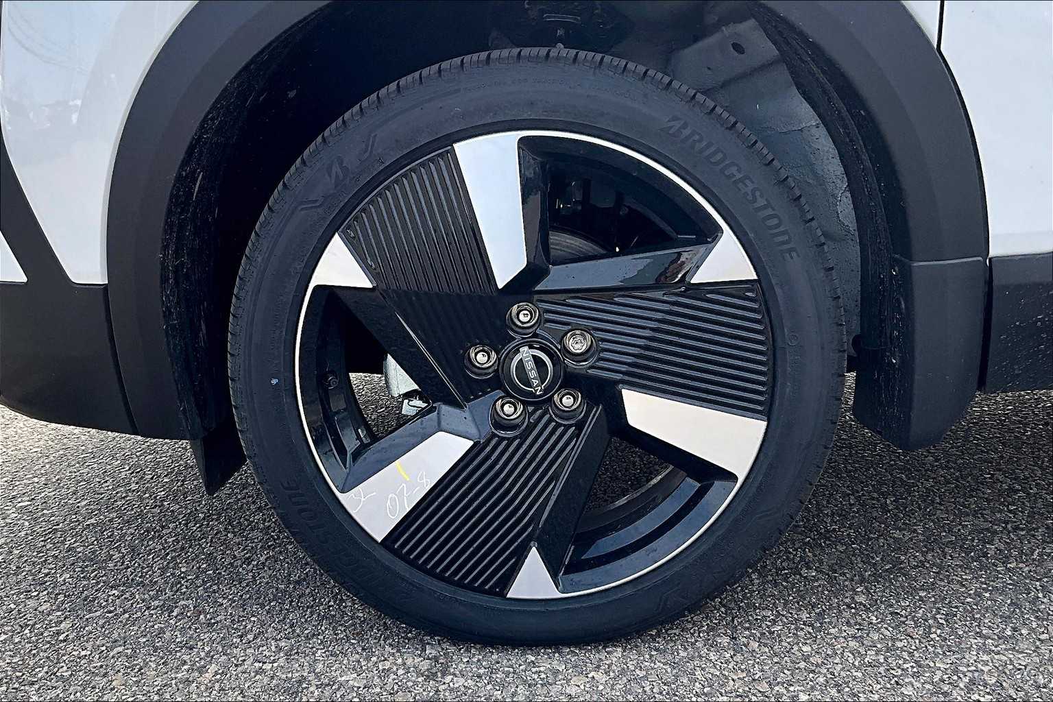 2025 Nissan Kicks SR - Photo 8