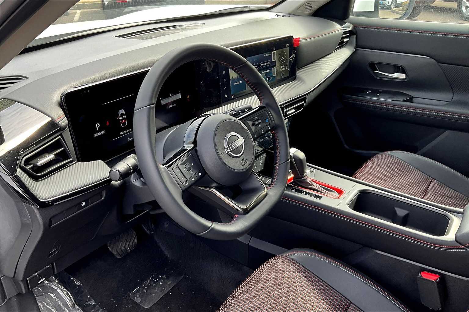 2025 Nissan Kicks SR - Photo 9