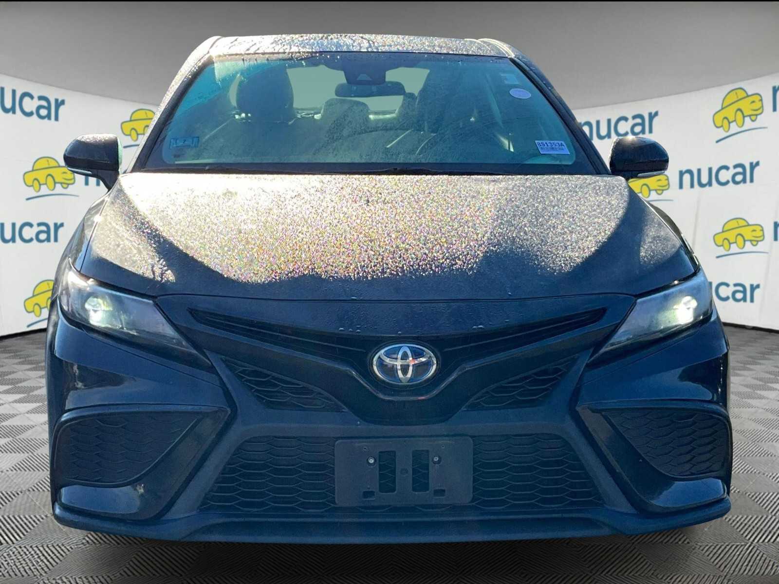 2023 Toyota Camry Hybrid SE - Photo 2