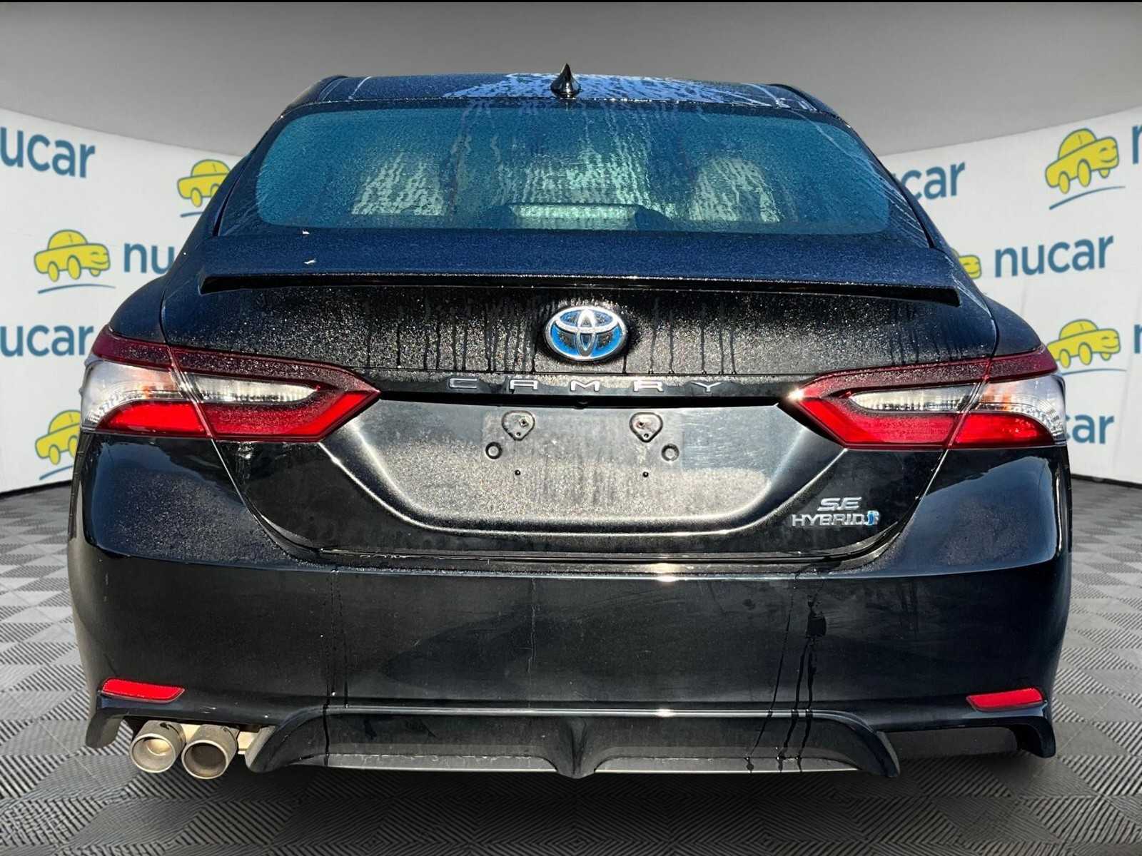 2023 Toyota Camry Hybrid SE - Photo 3