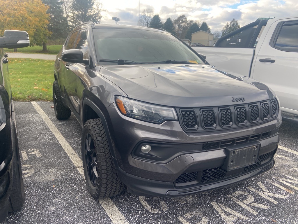 2023 Jeep Compass Altitude