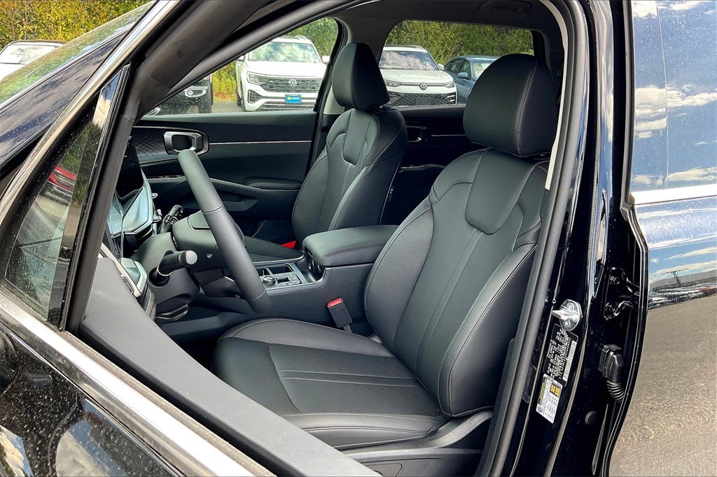 2026 Kia Sorento S - Photo 11
