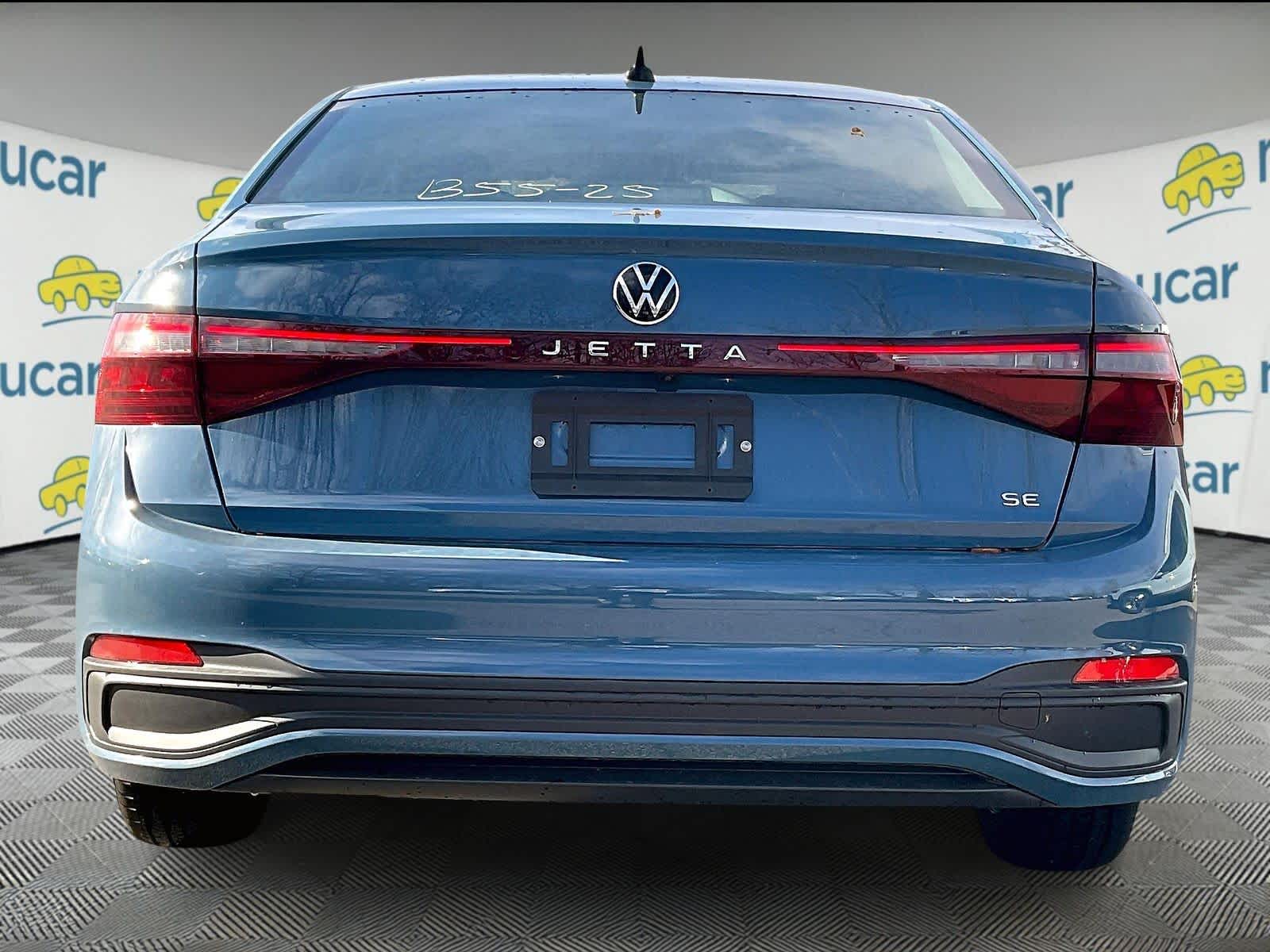 2025 Volkswagen Jetta SE - Photo 6