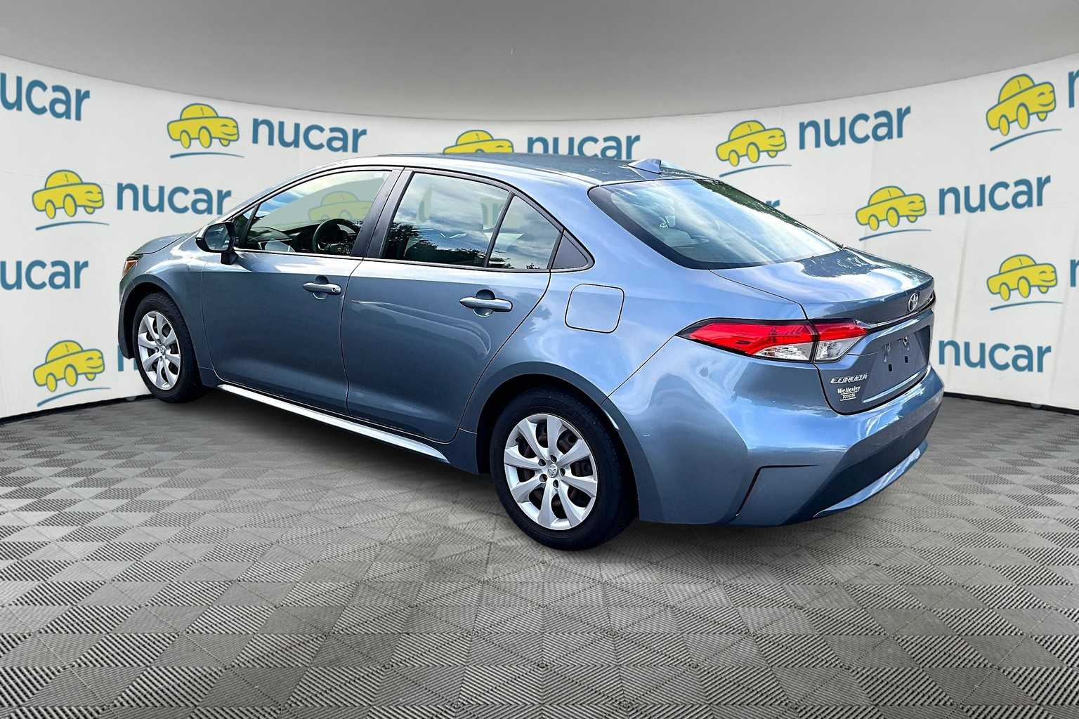 2020 Toyota Corolla LE - Photo 3