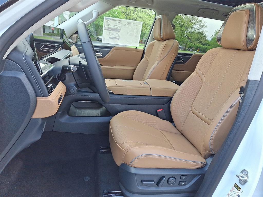 2025 INFINITI QX80 SENSORY - Photo 10