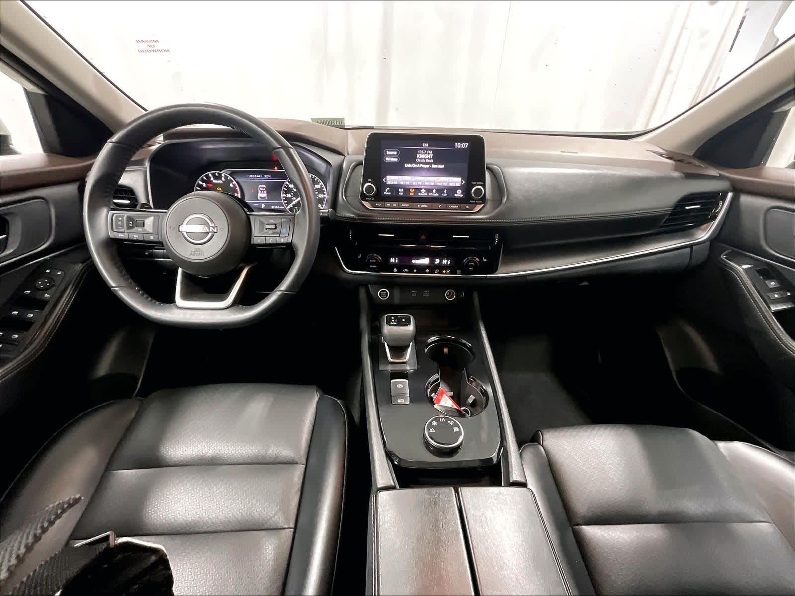 2023 Nissan Rogue SV - Photo 21