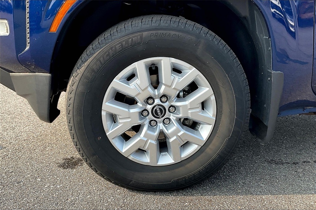 2022 Nissan Frontier SV - Photo 7