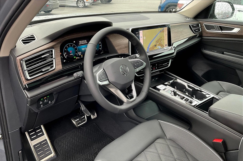2025 Volkswagen Atlas 2.0T SEL Premium R-Line - Photo 9