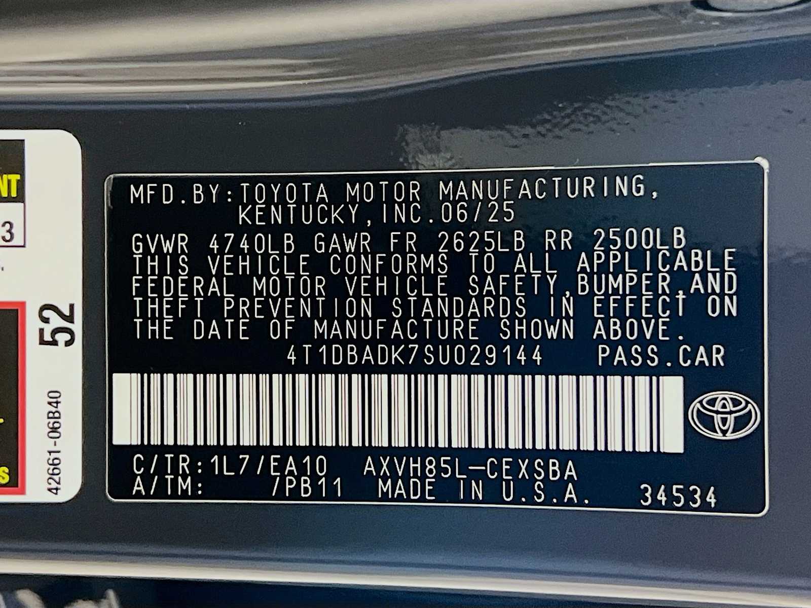 2025 Toyota Camry SE - Photo 20