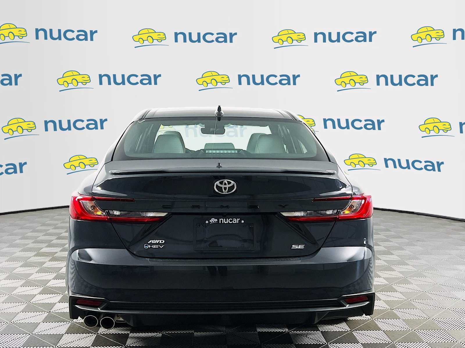 2025 Toyota Camry SE - Photo 5
