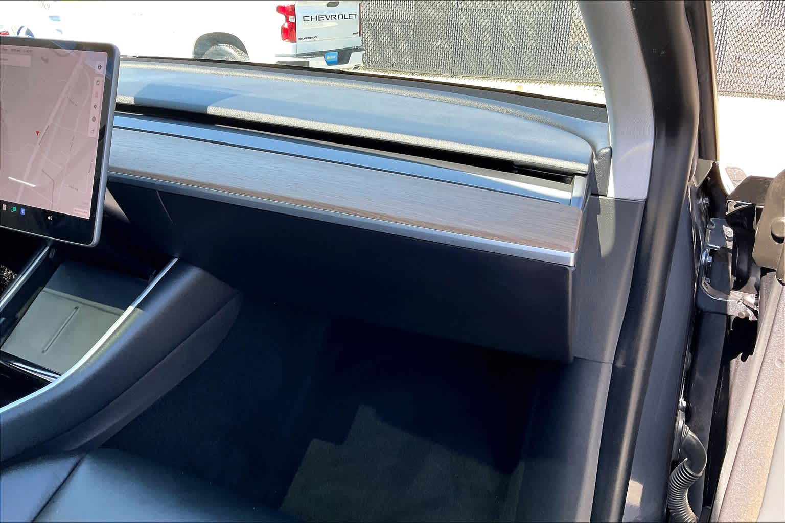 2021 Tesla Model Y Long Range - Photo 13