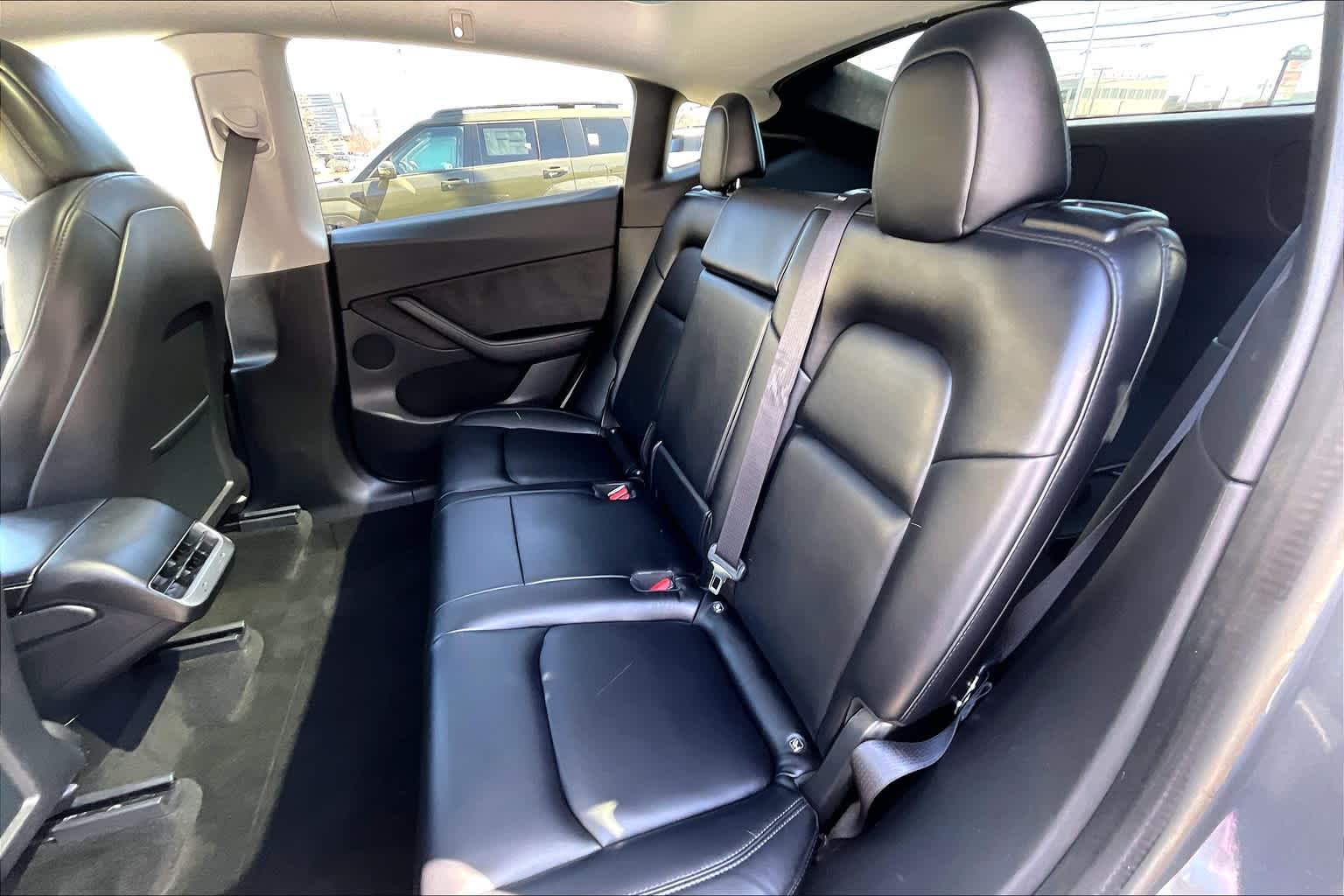 2021 Tesla Model Y Long Range - Photo 15