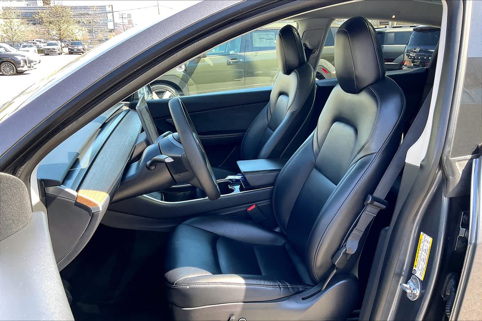 2021 Tesla Model Y Long Range - Photo 10