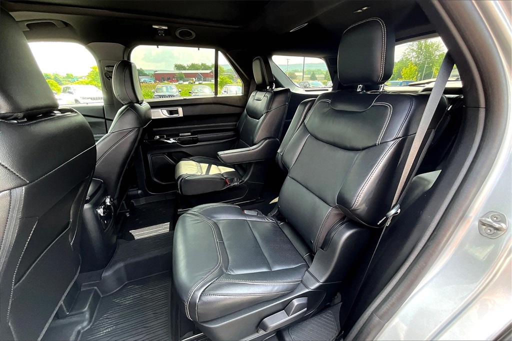 2022 Ford Explorer ST - Photo 15