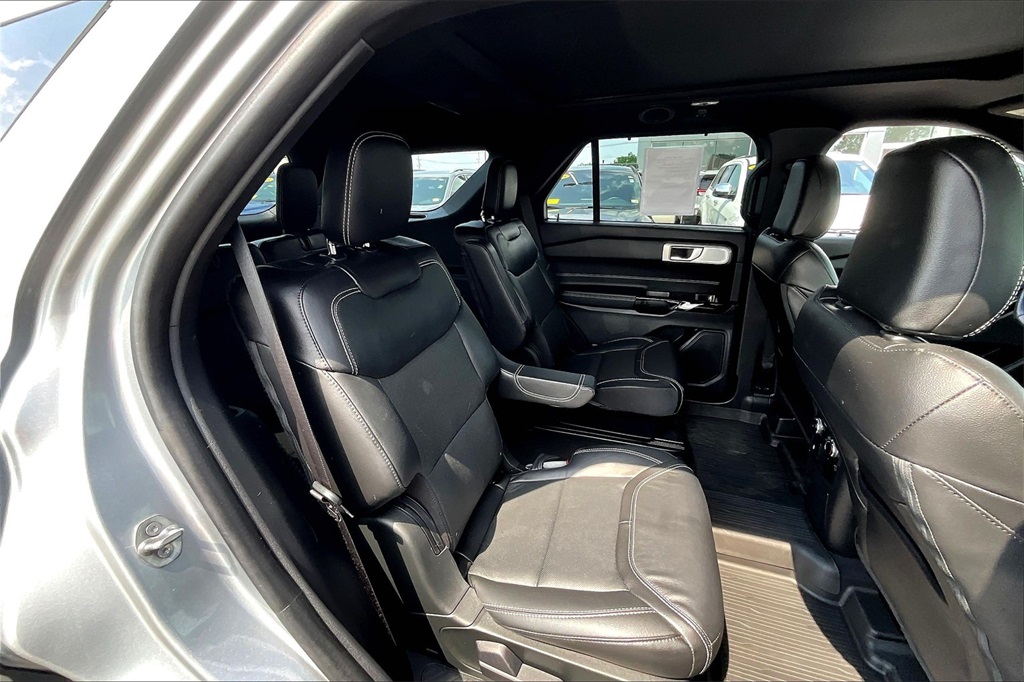 2022 Ford Explorer ST - Photo 16