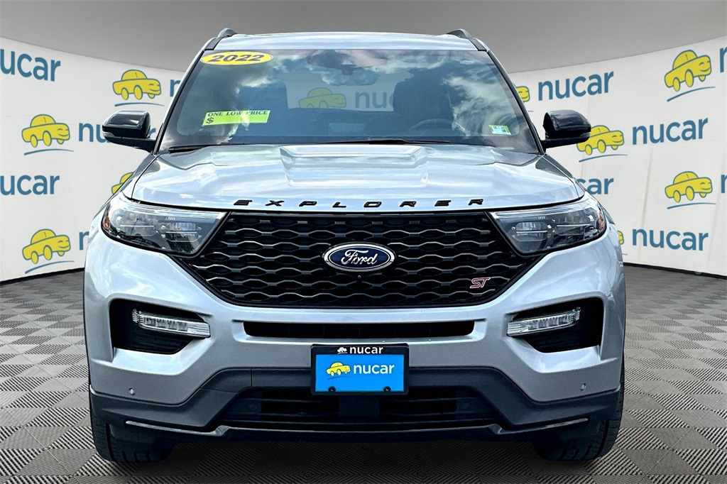 2022 Ford Explorer ST - Photo 2