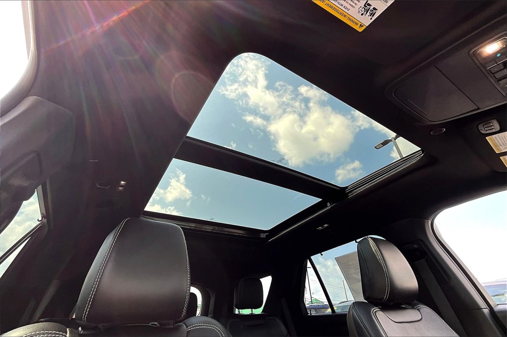 2022 Ford Explorer ST - Photo 23