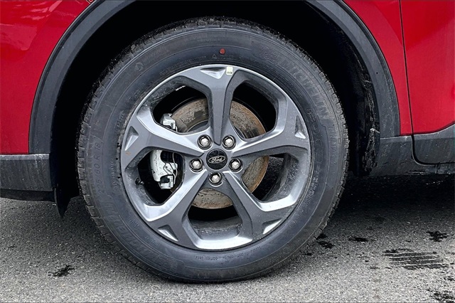 2025 Ford Escape ST-Line - Photo 13