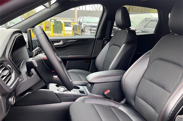 2025 Ford Escape ST-Line - Photo 10