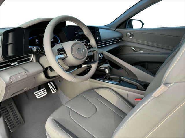2025 Hyundai Elantra SEL Sport - Photo 14