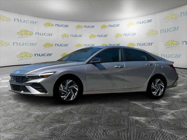 2025 Hyundai Elantra SEL Sport - Photo 3