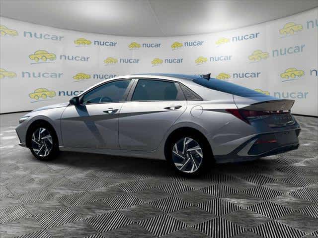 2025 Hyundai Elantra SEL Sport - Photo 5