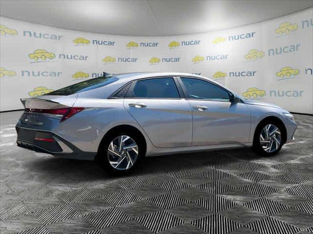 2025 Hyundai Elantra SEL Sport - Photo 9