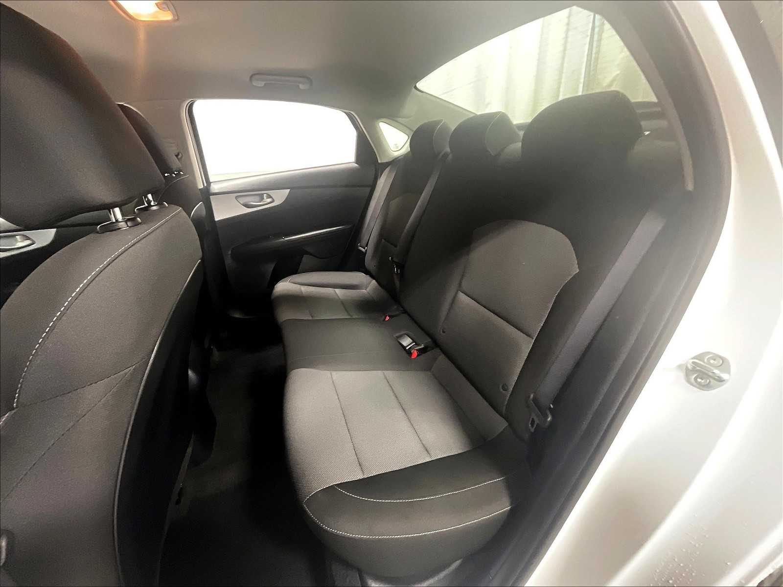 2024 Kia Forte LX - Photo 15
