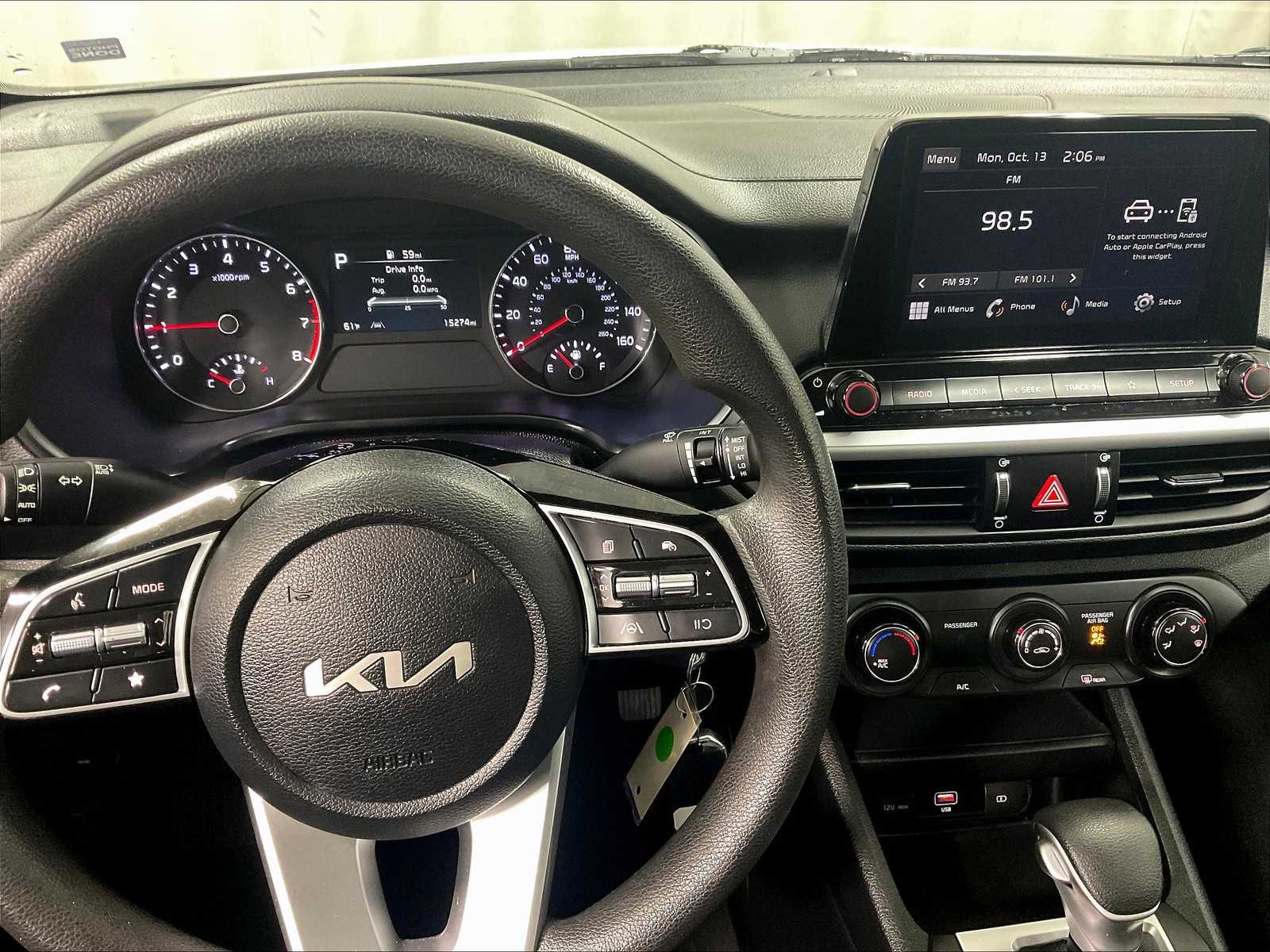 2024 Kia Forte LX - Photo 18