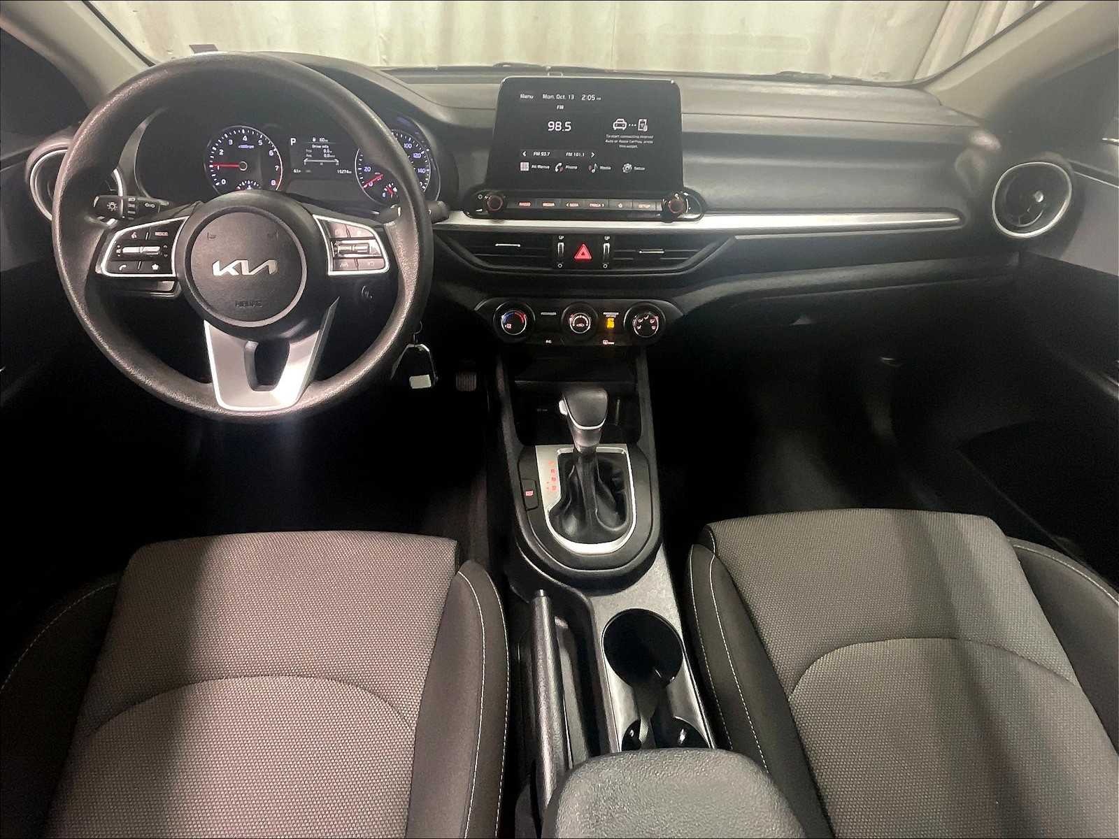 2024 Kia Forte LX - Photo 21