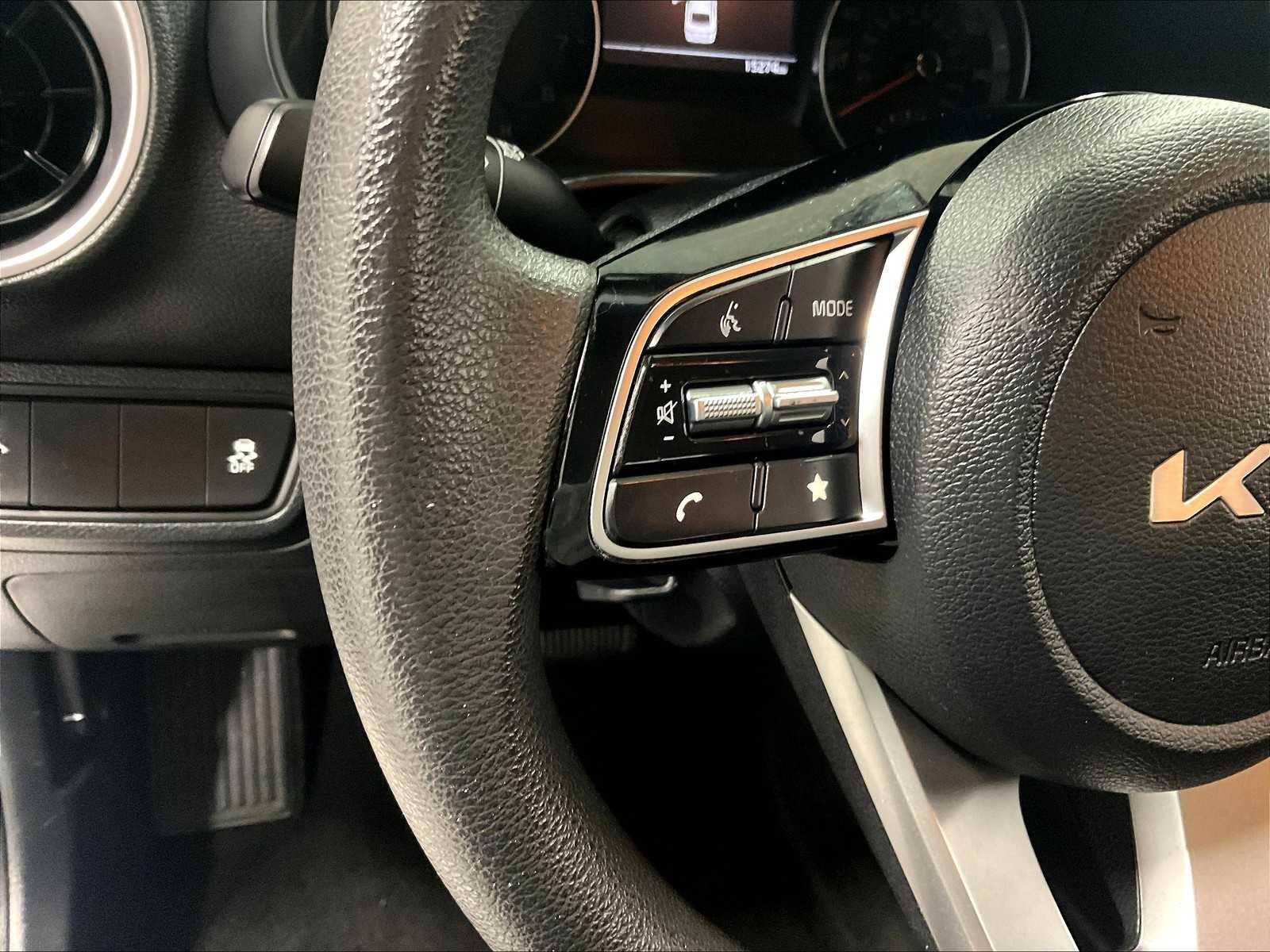 2024 Kia Forte LX - Photo 22