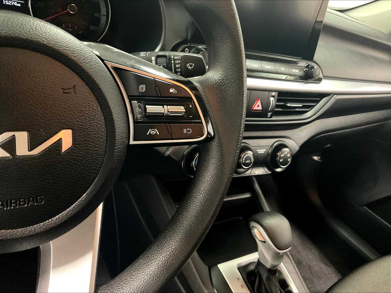 2024 Kia Forte LX - Photo 23