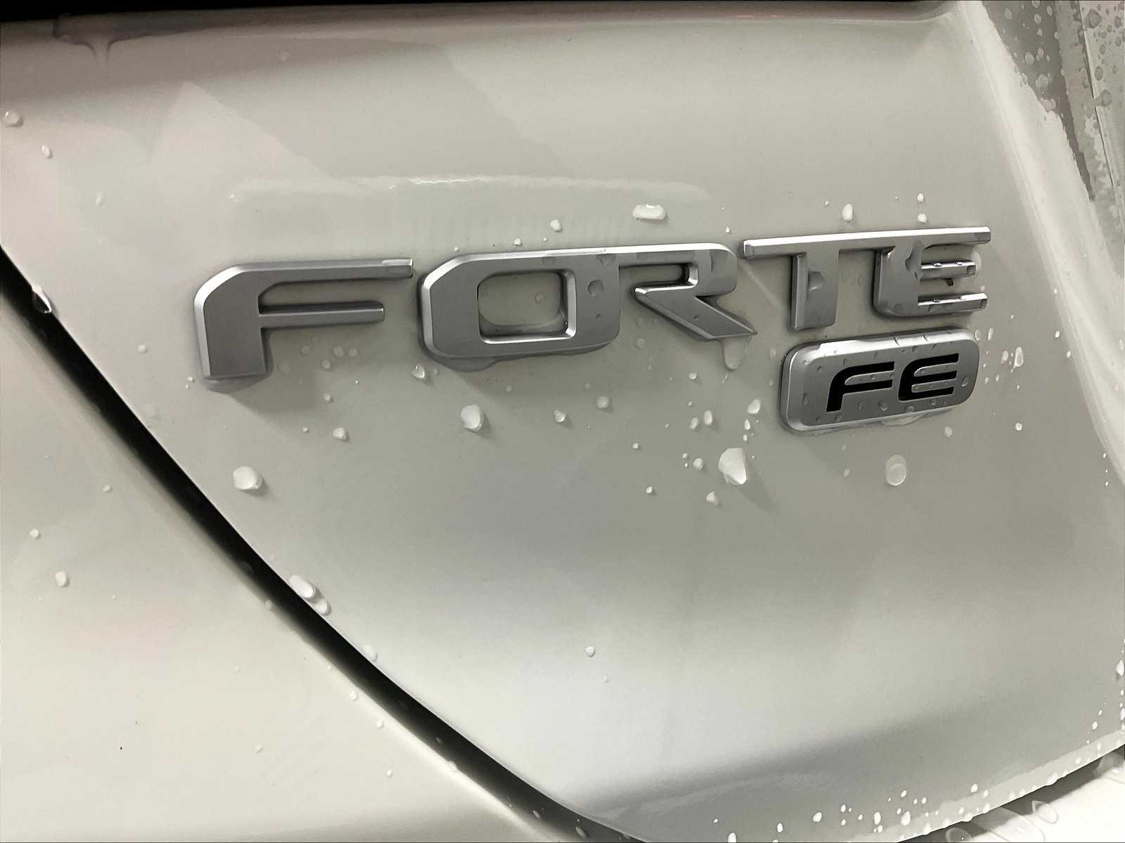 2024 Kia Forte LX - Photo 28