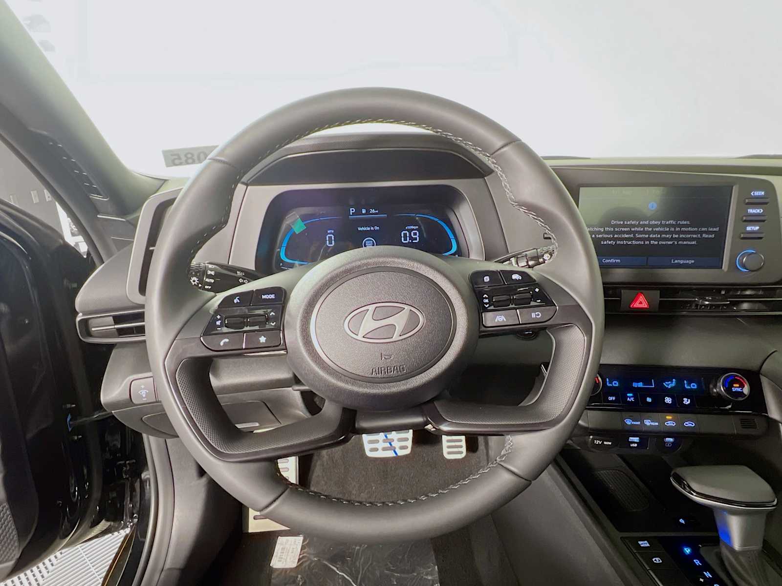 2025 Hyundai Elantra SEL Sport - Photo 7